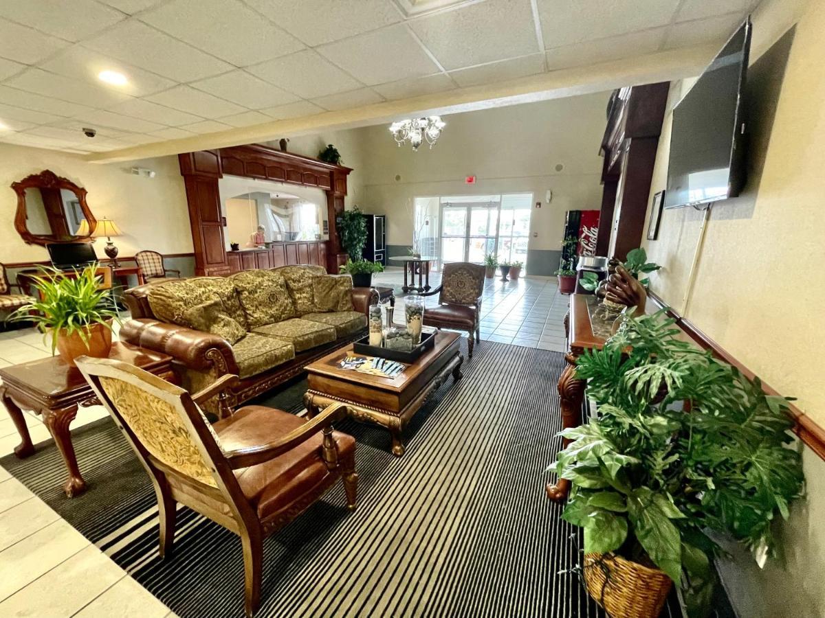Fairbridge Inn & Suites Cleburne Eksteriør bilde