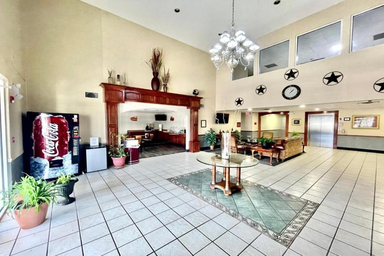 Fairbridge Inn & Suites Cleburne Eksteriør bilde