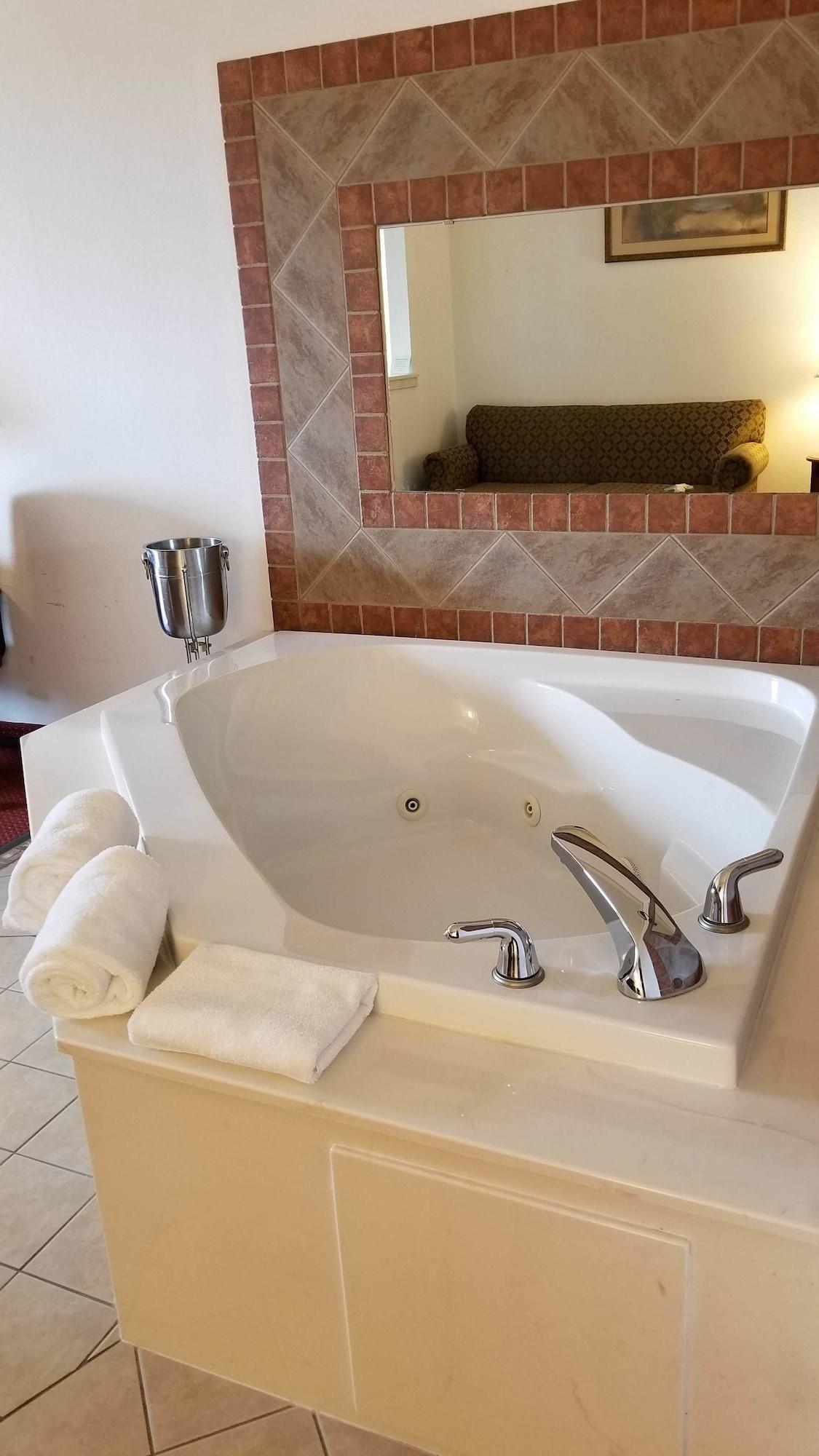 Fairbridge Inn & Suites Cleburne Eksteriør bilde