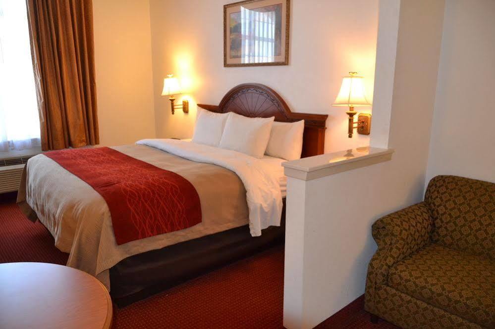 Fairbridge Inn & Suites Cleburne Eksteriør bilde